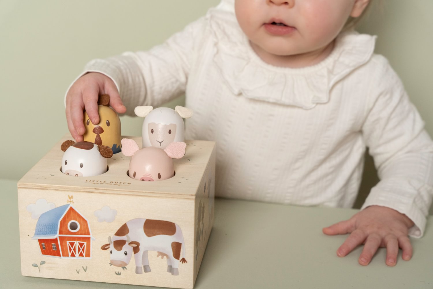 Little Dutch Pop-up Spiel Little Farm Bauernhoftiere Holz im Einsatz
