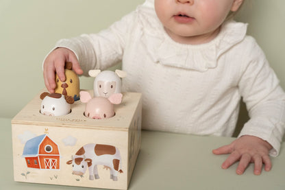Little Dutch Pop-up Spiel Little Farm Bauernhoftiere Holz im Einsatz