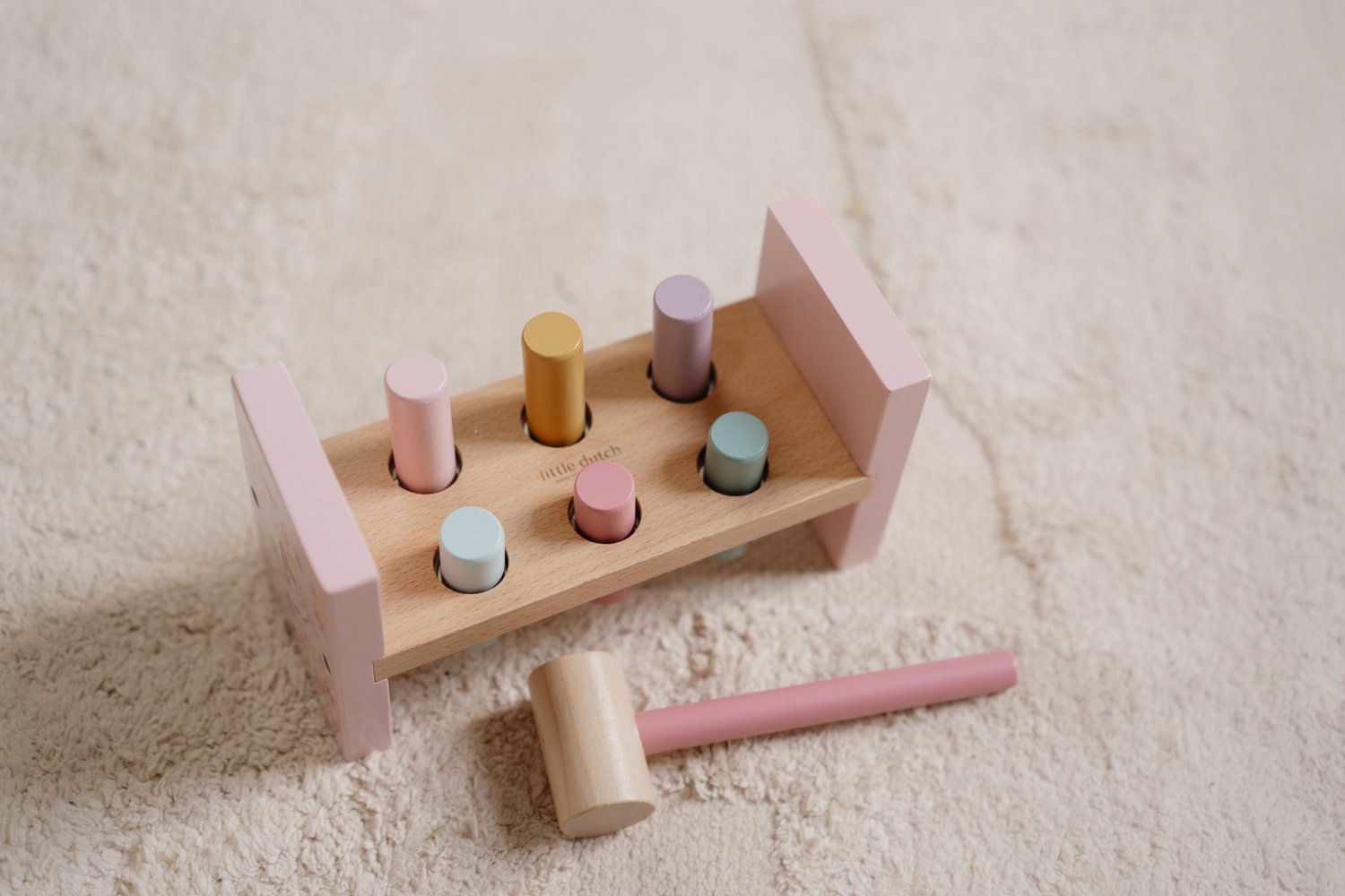 Little Dutch Rosa Hammerbank Personalisierung Geburtstag Fairy Garden Material Nahaufnahme