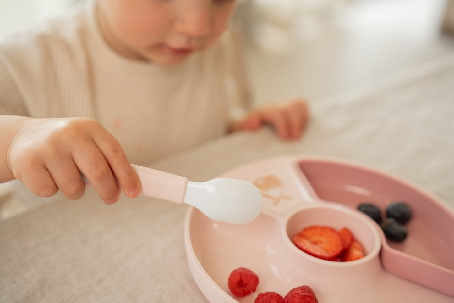 Little Dutch rosa Fütterlöffel Set Mepal Mio - Fairy Garden Babylöffel