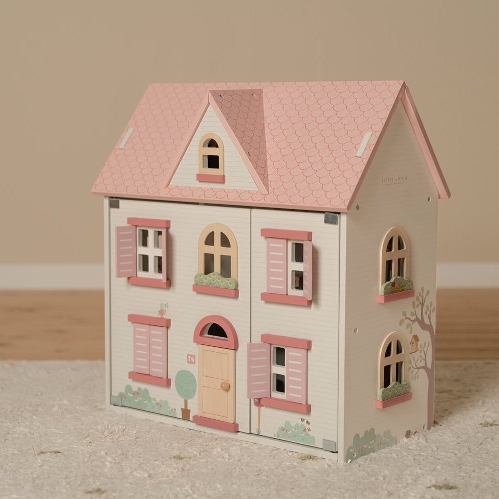 Little Dutch rosa Holz Puppenhaus im Einsatz