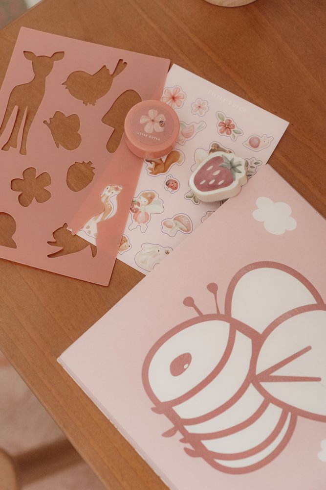 Little Dutch rosa Malbuch zwischen den Zeilen Fairy Garden