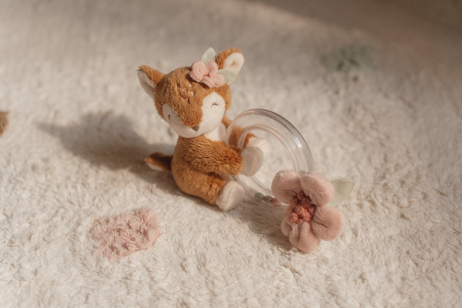 Little Dutch rosa Ringrassel Hirsch Fairy Garden Detailansicht