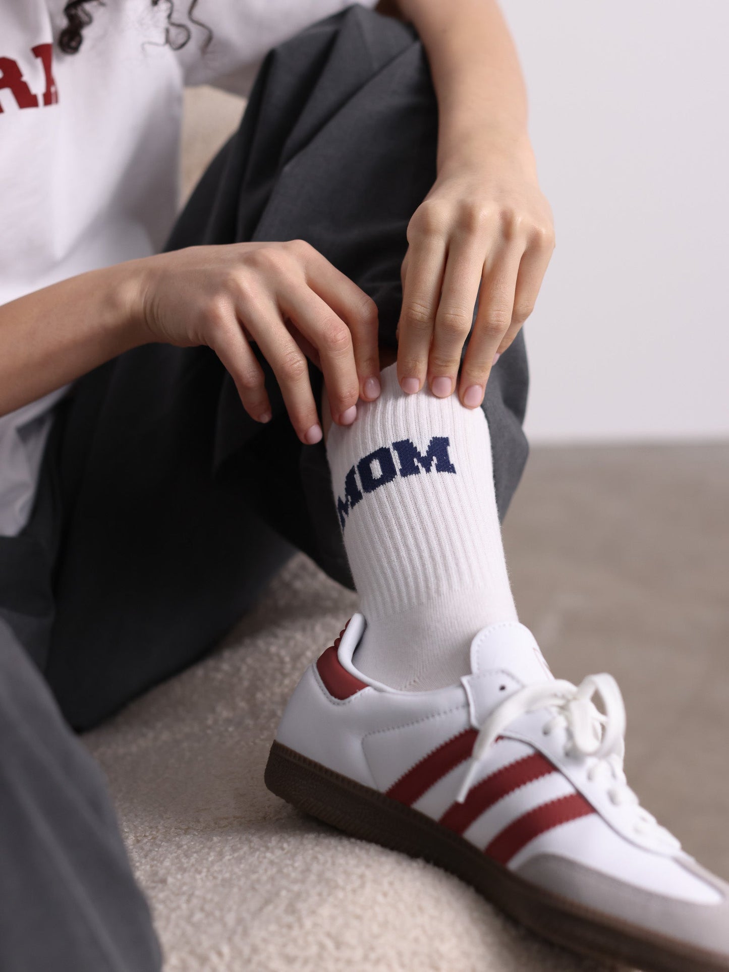 Famvibes Mom College Socken weiß