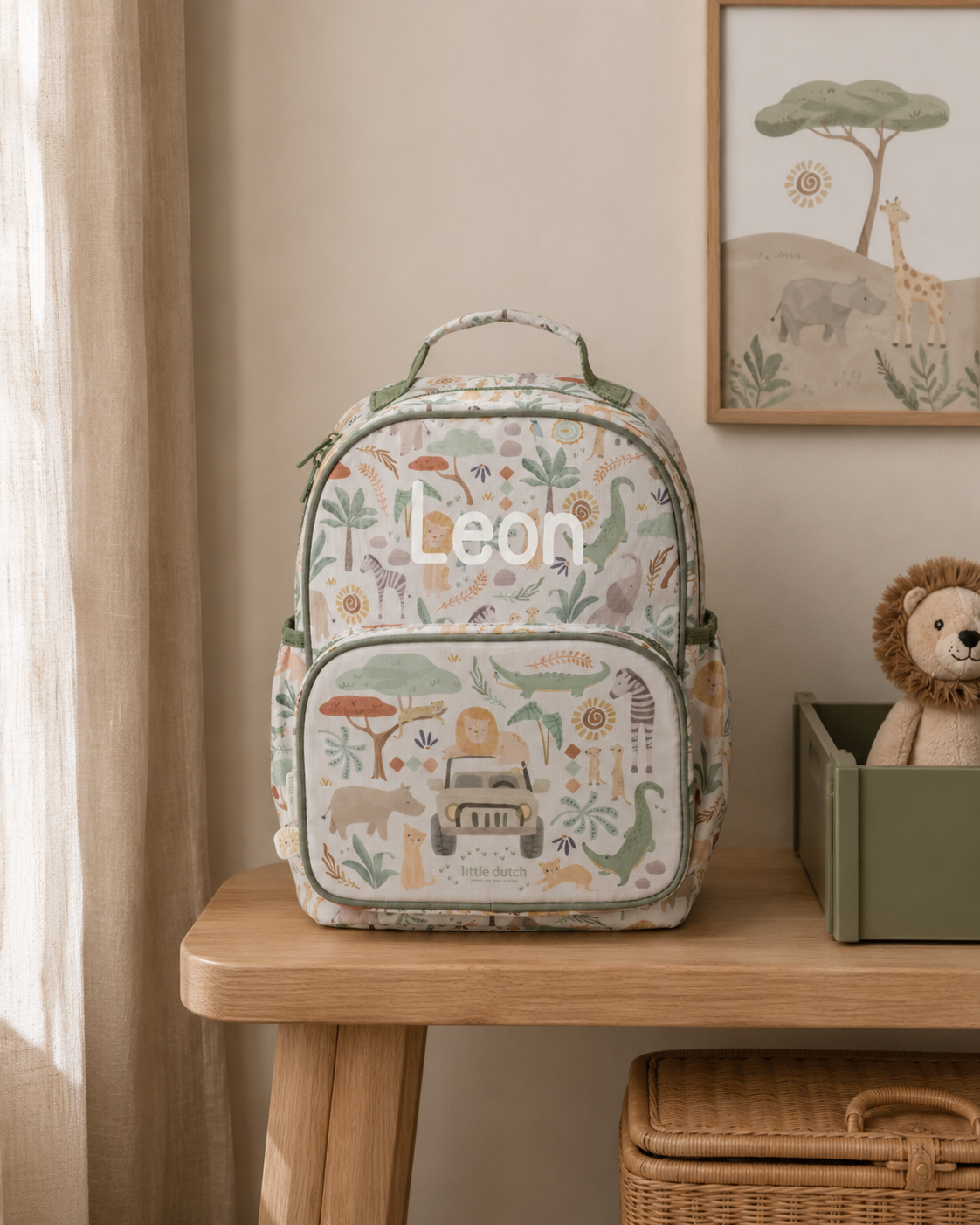 Rucksack 35 cm Safari Friends mit Personalisierung, weiss mit Safari-Tieren, Beispiel Wunschname-Druck