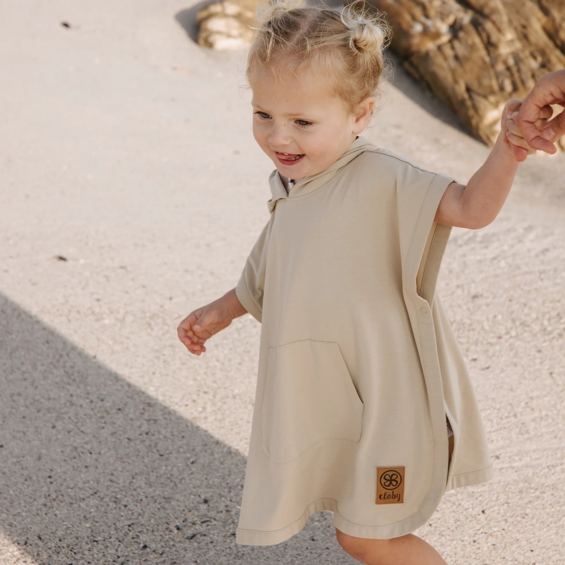 Cloby UV Poncho sand Sandy Beach Material Nahaufnahme