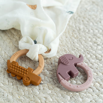 Done by Deer Beißring 2er Set deer friends Senfgelb Rosa – Anwendung