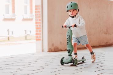 Scoot & Ride Highwaykick 1 forest - 2 in1 Kickboard mit Sitz grün 1-5 Jahre