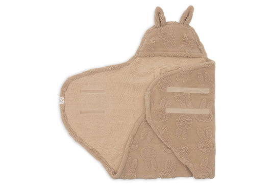 Jollein Einschlagdecke für Babyschale - Miffy Jacquard Teddy 032-566-68121 Decke Jollein – Studio Produktbild Frontansicht