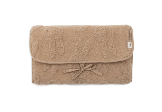Jollein Wickelunterlage mit Ablagefächern - Miffy Jacquard Teddy 092-001-68121 Wickelauflage Jollein – Studio Produktbild Frontansicht