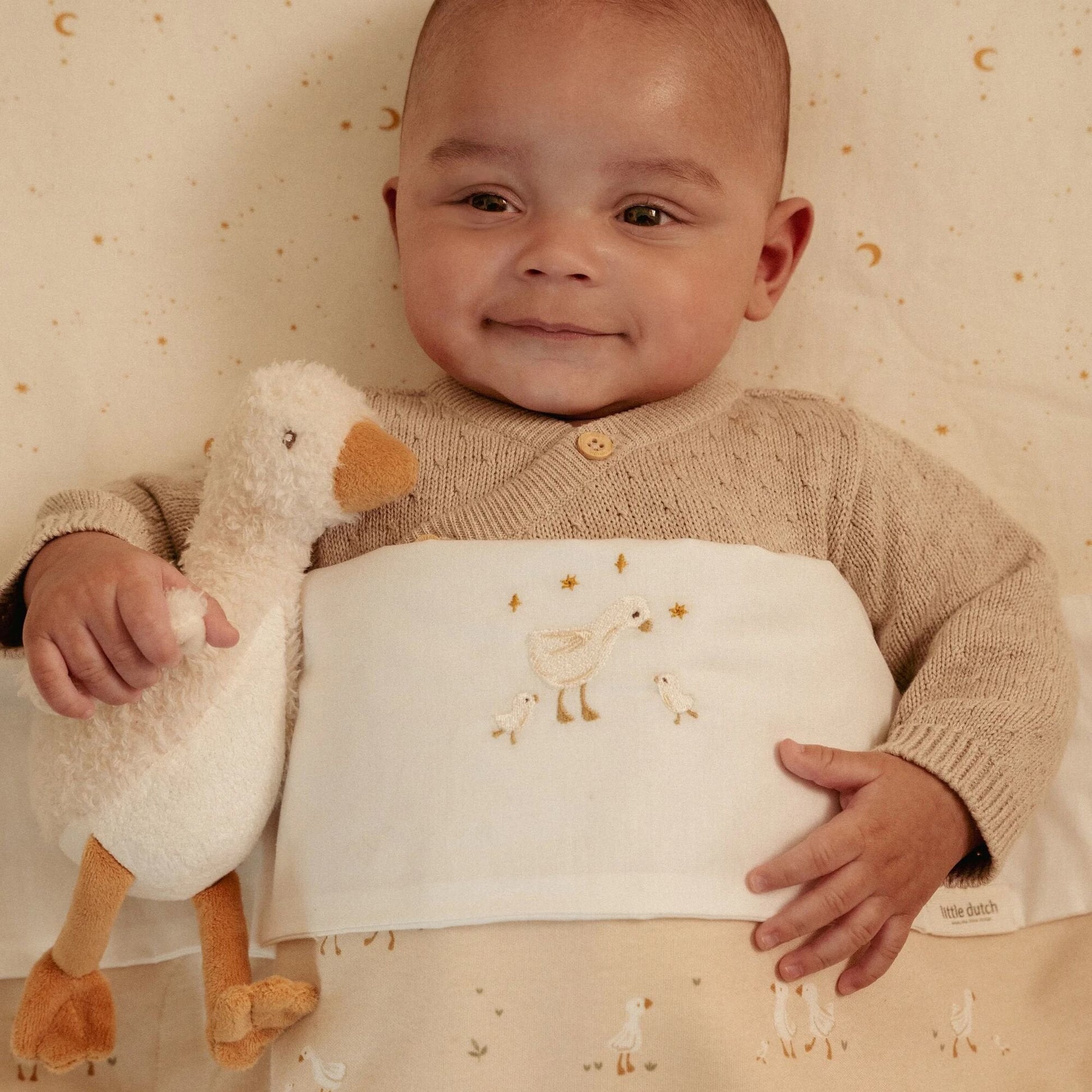 Kuscheltier Little Goose 17cm GRS Little Dutch – Detailansicht