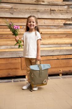 laessig Kindergartenrucksack Rolltop Nature Oliv von der Seite