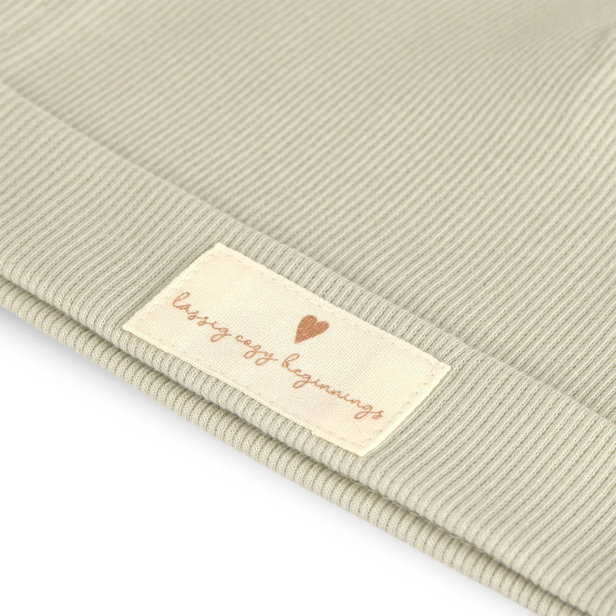 Details der LÄSSIG Baby Beanie Cozy Loved Ones – Pale Khaki / Grün