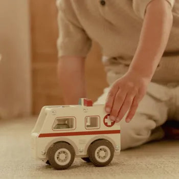Little Dutch Krankenwagen FSC Holz mit Verpackung