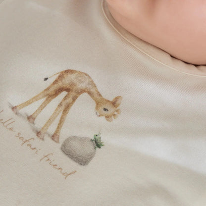 Little Dutch Langarmshirt Safari Friends mit Giraffen-Print auf der Brust