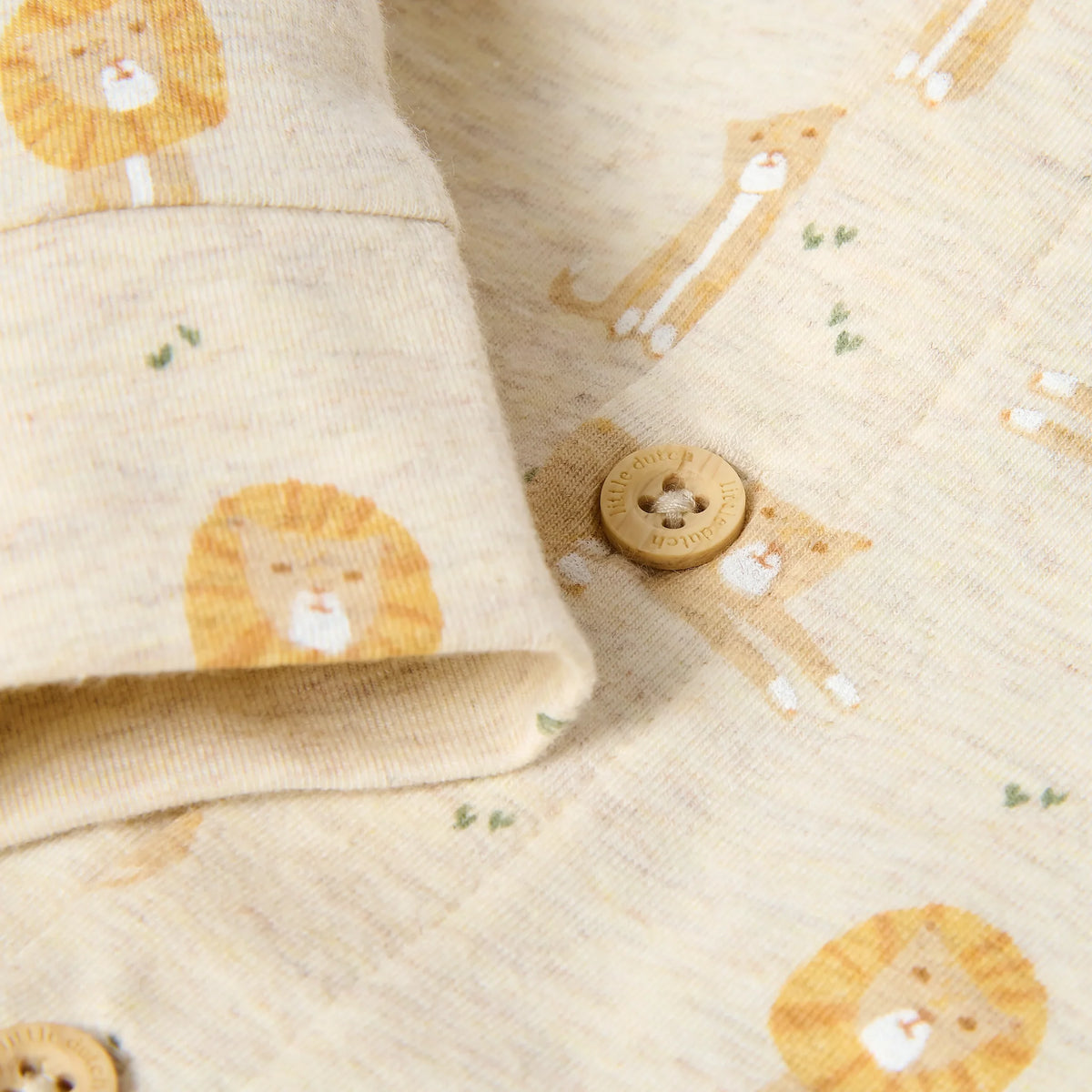Little Dutch Baby Schlafanzug mit fröhlichem Safari-Leo-Print Details