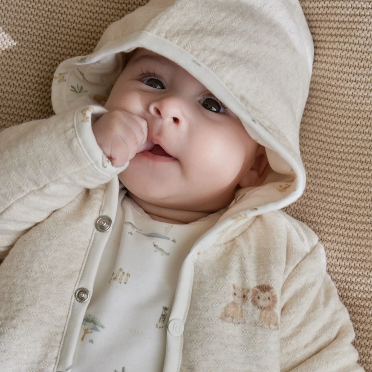 ittle Dutch Wende-Cardigan Baby beige meliert mit Safari Friends Motiv