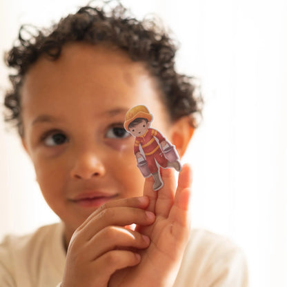 Little Dutch Essentials Sticker mit Jim als Feuerwehrmann