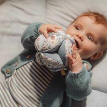 Little Dutch Greifball blau -  Forest Friends - Stoffball mit Rassel