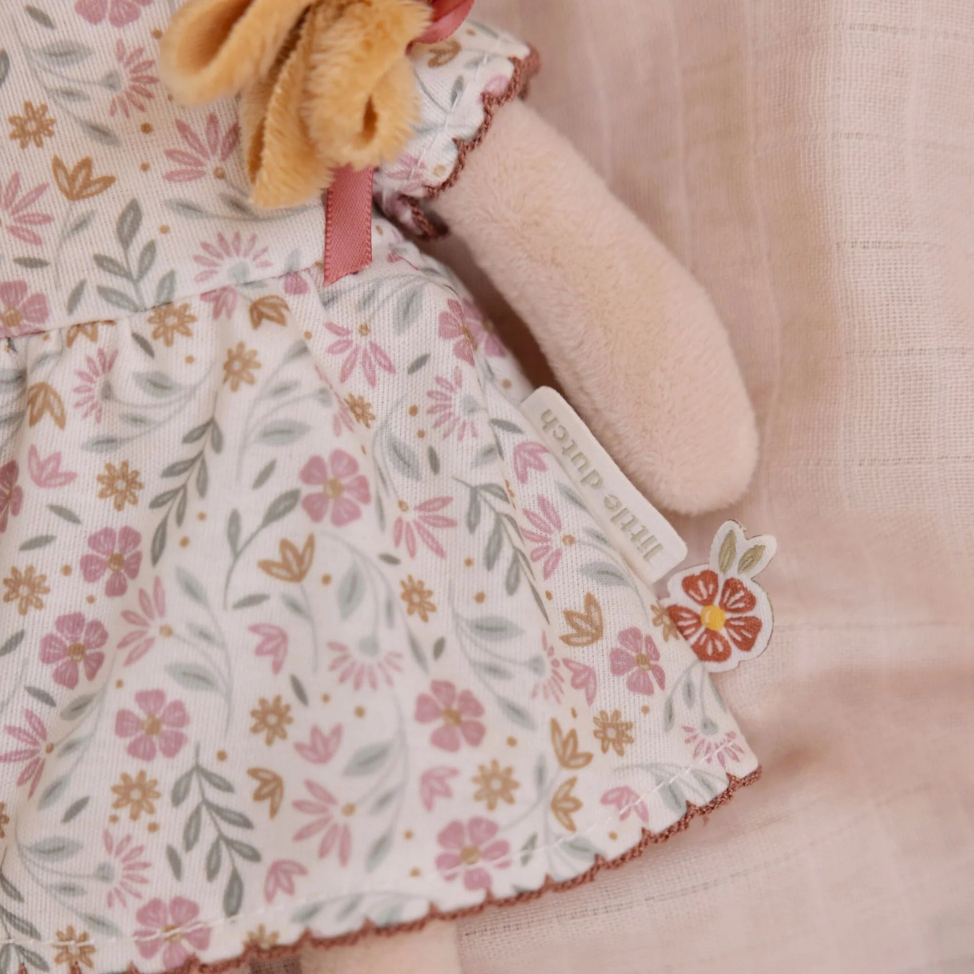 Kuschelpuppe Julia von Little Dutch in Rosa mit Blumenkleid - LD4668