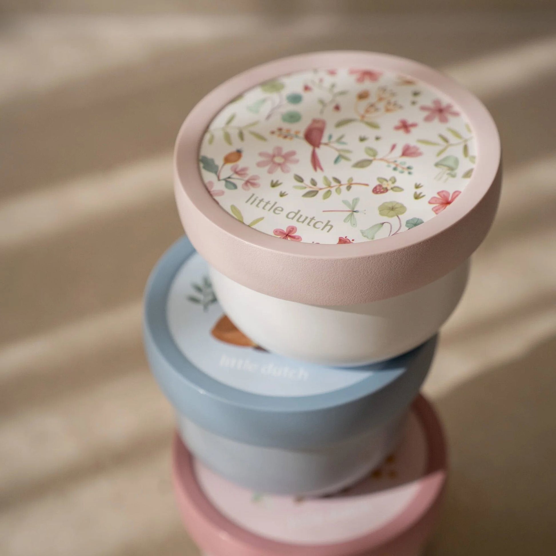 Little Dutch Lunchset Campus (Trinkflasche Pop-Up + Brotdose + Fruchtbox) - Fairy Wonders Mepal – Anwendung