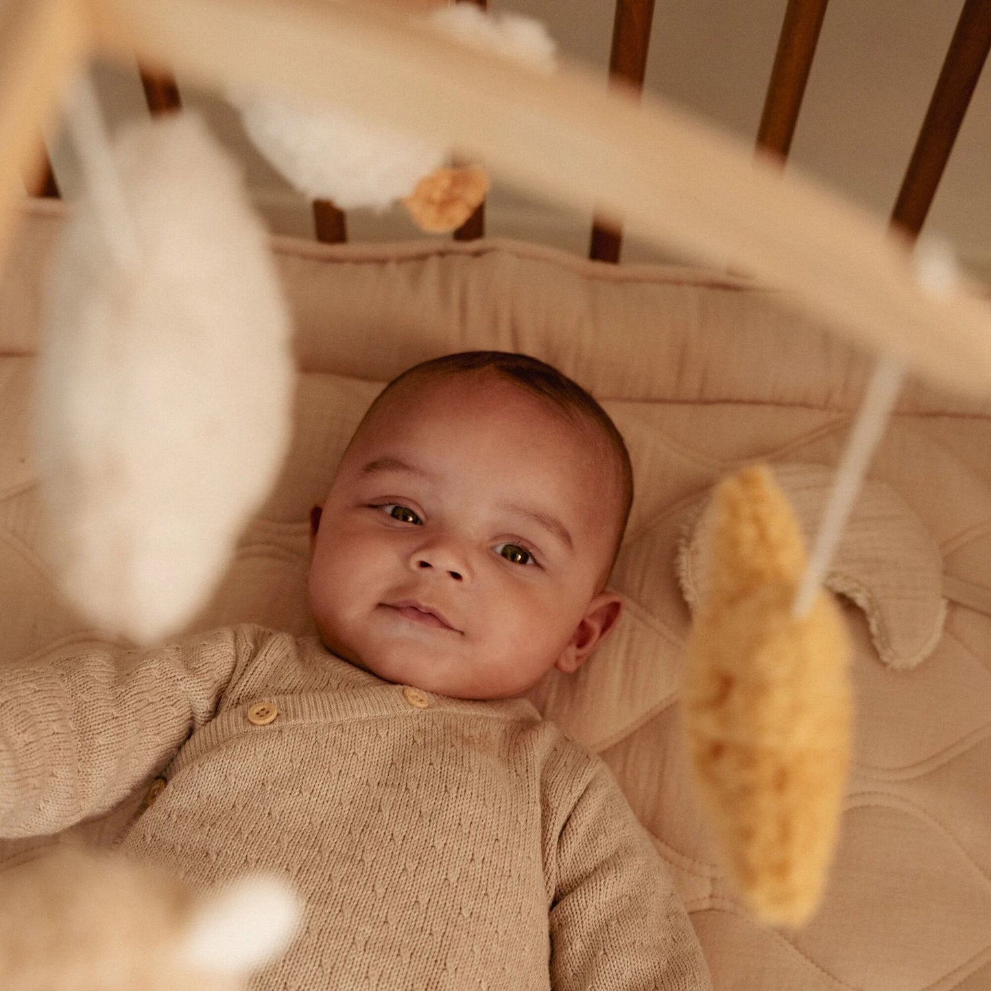Little Dutch Musikmobile Holz Newborn Naturals FSC LD8400 – Anwendung