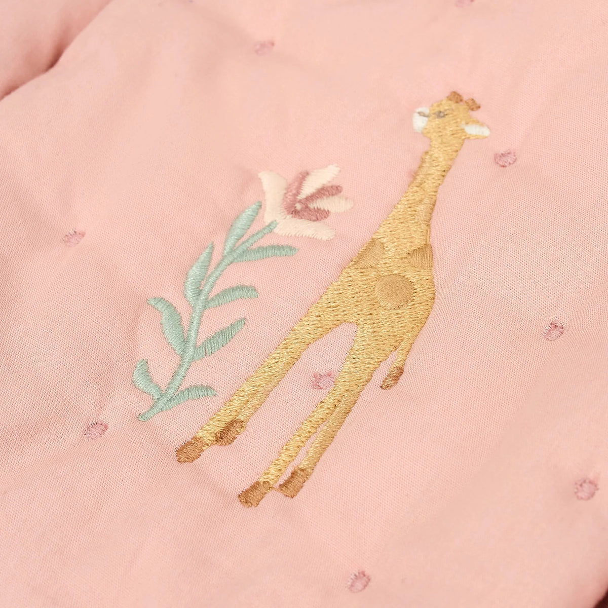 Little Dutch Organizer Giraffe Rosa Blooming Safari, Nahaufnahme gestickte Giraffe mit Blüte DE30456047