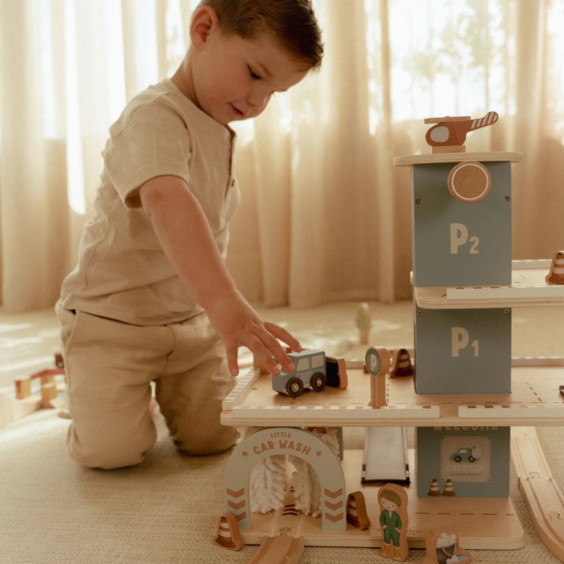 Little Dutch Parkhaus Holz  Blau – Spielzeug Parkgarage – Größe