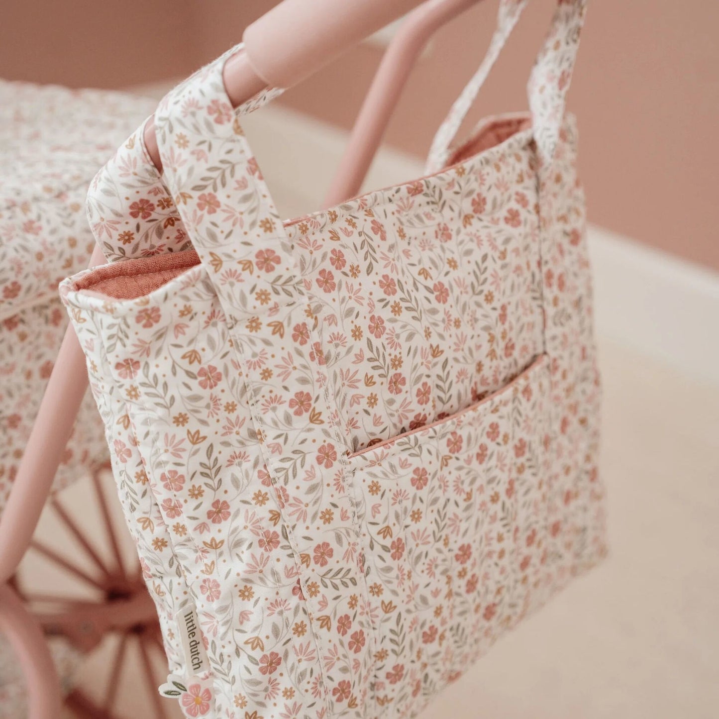 Little Dutch Puppenwickeltasche Soft Flowers – Set