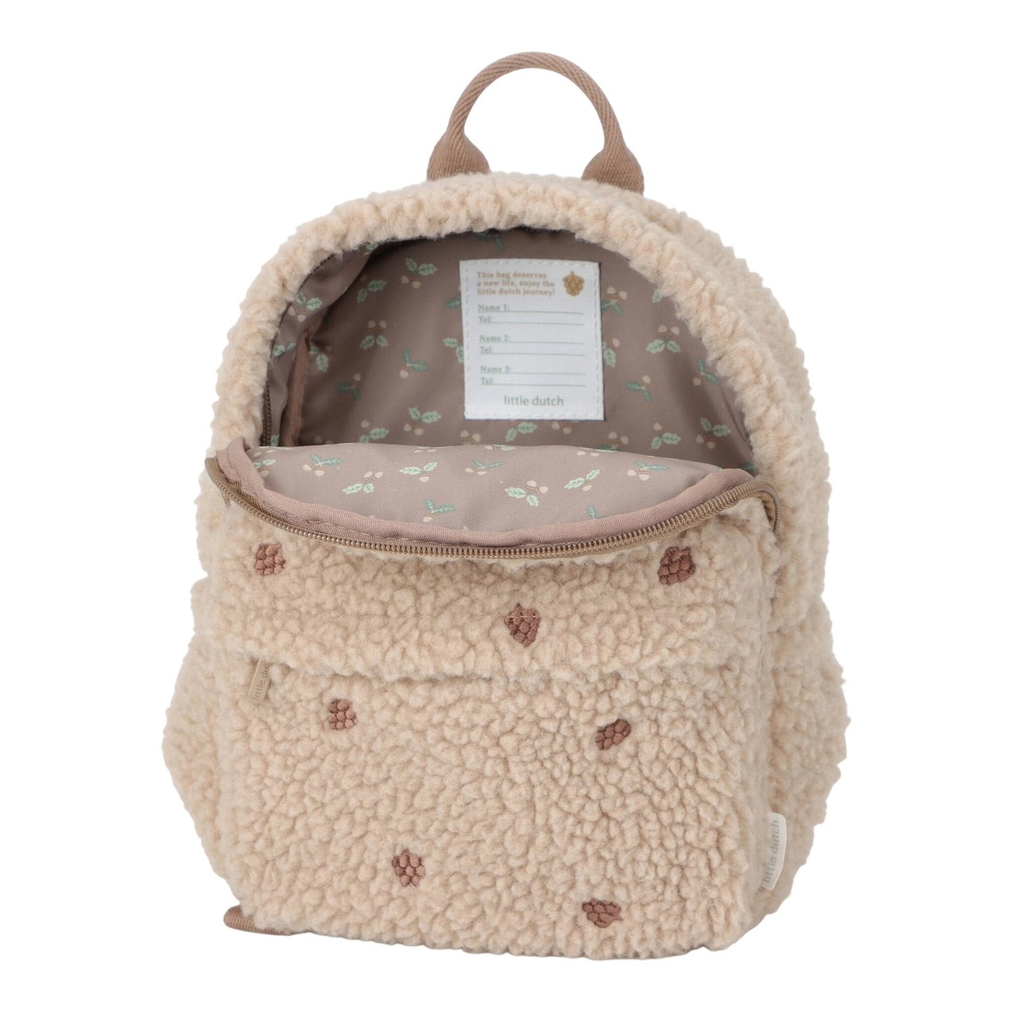 Little Dutch Rucksack Teddy mit Zapfen Taupe – Lifestyle