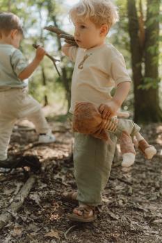 Little Dutch Kuschelpuppe Forest Friend Sam Material Nahaufnahme