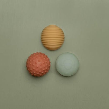 Little Dutch Sensorikbälle Farm 3er-Set – Anwendung