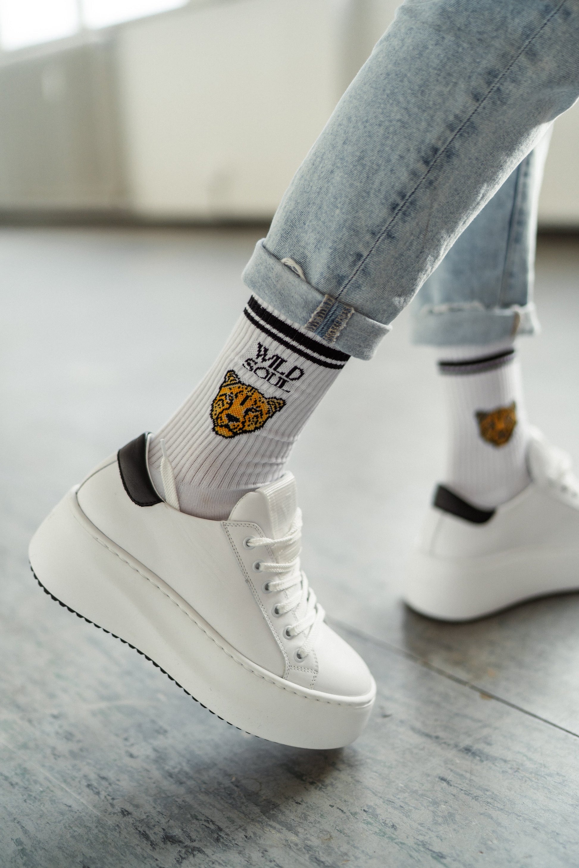 Loones WILD SOUL | white Studio Aufnahme