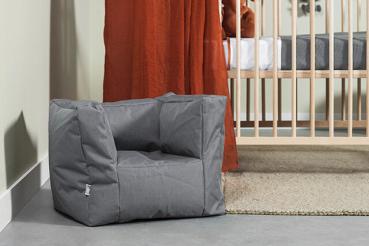 Jollein Kleiner Babysessel & Sitzsack in Stuhlform 'Brick' grau 40x46x37 cm Detailansicht