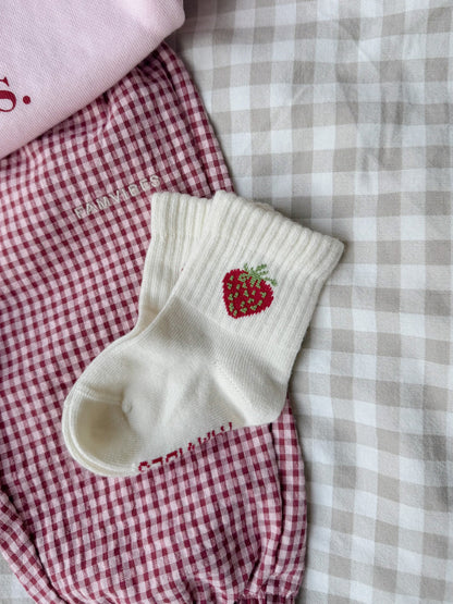 Famvibes Strawberry Socken milk