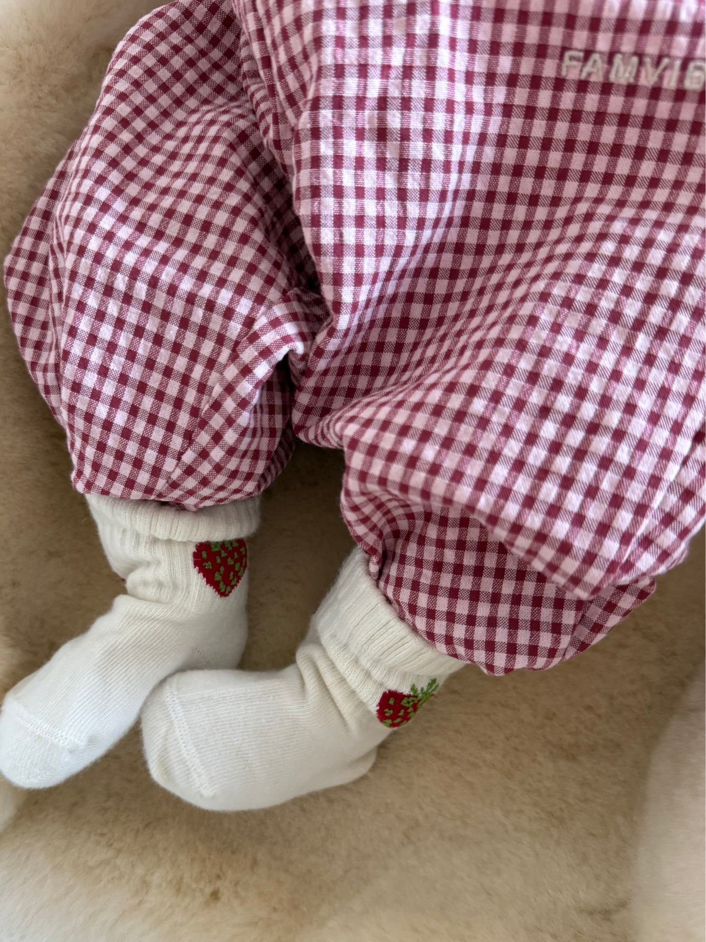 Famvibes Strawberry Socken milk